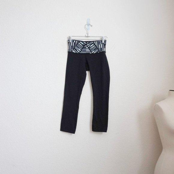 Lululemon Wunder Under black Crop leggings - Picture 1 of 7